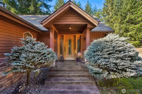 232 Upper Lakeview Rd, Underwood, WA 98651