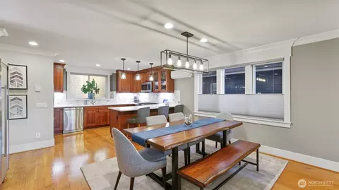 222 A 12th Ave E, Seattle, WA 98102 photo 9