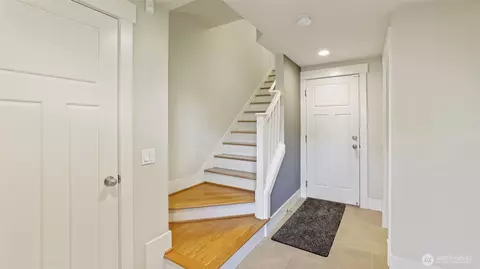 222 A 12th Ave E, Seattle, WA 98102 photo 27