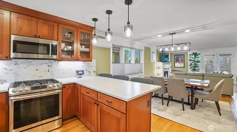 222 A 12th Ave E, Seattle, WA 98102 photo 14