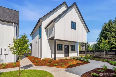 11813 NW 38th Ave #J, Vancouver, WA 98685