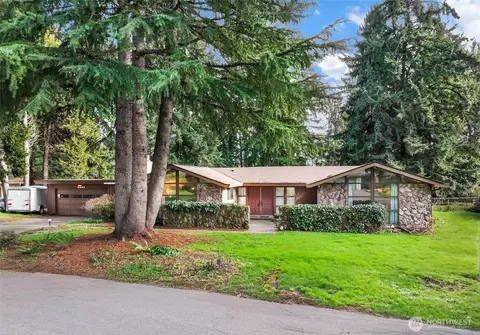 5606 Donnelly Dr SE, Olympia, WA 98501