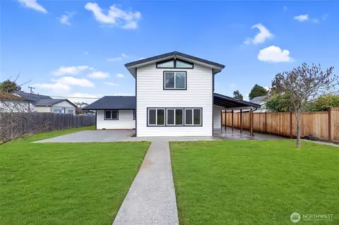 233 W Hammond St, Sequim, WA 98382 photo 4