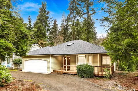 2 Sunnyside Ln, Bellingham, WA 98229