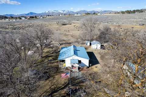 264 Omak River Rd, Omak, WA 98841