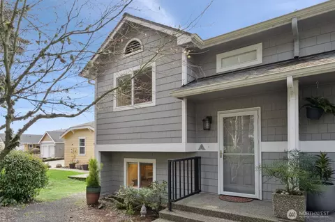19905 4th Ave NE #A, Poulsbo, WA 98370