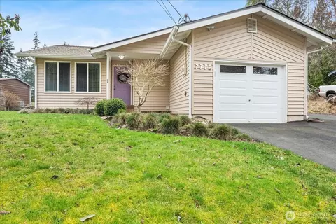 7772 SE Blake View Dr, Port Orchard, WA 98366