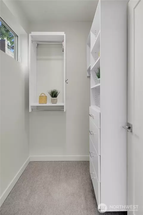 710 11th Ave E #D, Seattle, WA 98102 photo 14