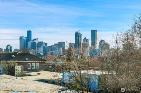 710 11th Ave E #D, Seattle, WA 98102 photo 17