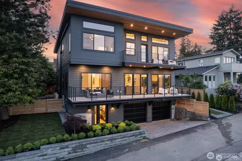 4956 NE 65th St, Seattle, WA 98115