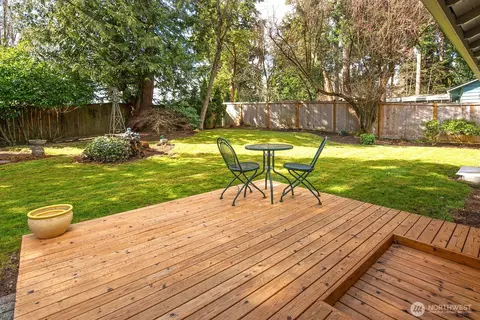 23110 63rd Ave W, Mountlake Terrace, WA 98043