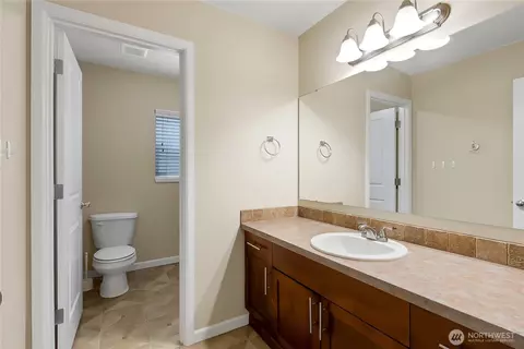 Bath - 4015 202nd St E, Spanaway, WA 98387 photo 4 of 5