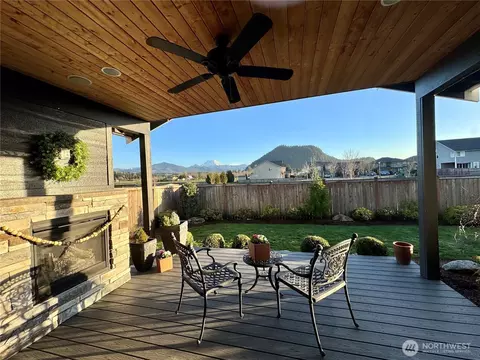 482 Sigrist Dr E, Enumclaw, WA 98022 photo 9