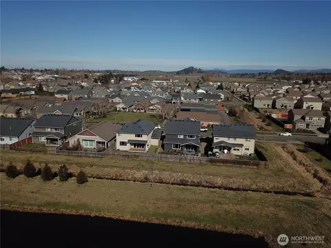 482 Sigrist Dr E, Enumclaw, WA 98022 photo 39