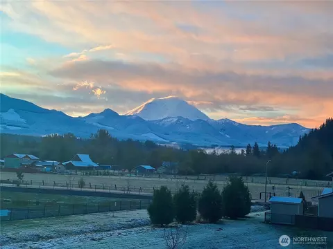 482 Sigrist Dr E, Enumclaw, WA 98022 photo 37