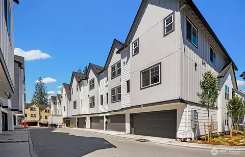 Exterior - 9017 NE 203rd Ct #C, Bothell, WA 98011 photo 2 of 2