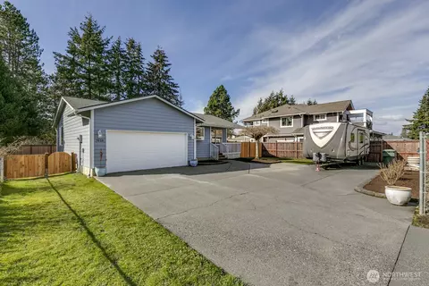 Exterior - 7618 Rainier Dr, Everett, WA 98203 photo 12 of 12