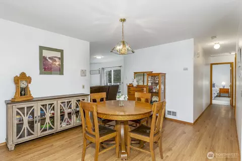 Dining - 7618 Rainier Dr, Everett, WA 98203 photo 2 of 2