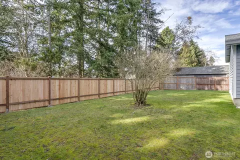 Exterior - 7618 Rainier Dr, Everett, WA 98203 photo 9 of 12