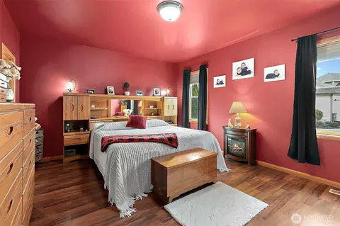 Bedroom - 14815 155th Street Ct E, Orting, WA 98360 photo 1 of 3