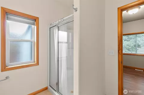 Bath - 14815 155th Street Ct E, Orting, WA 98360 photo 5 of 7