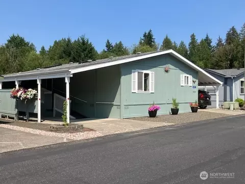 692 NE Libra Ln, Bremerton, WA 98311