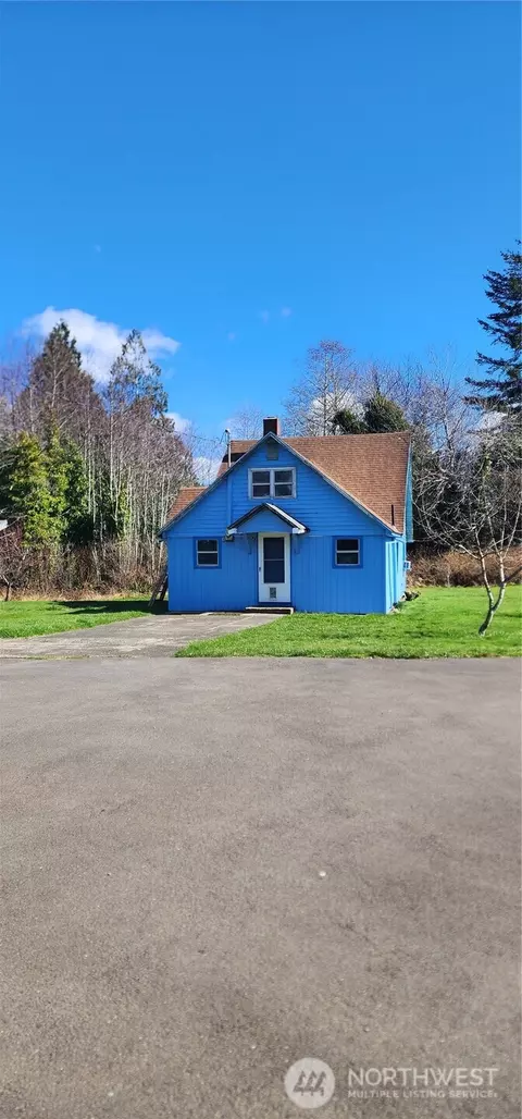 12 Seal Slough Dr, Rosburg, WA 98643