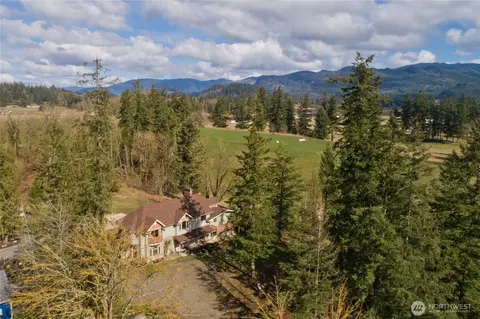 27124 SE 416th St, Enumclaw, WA 98022