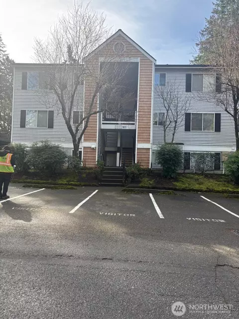 1011 156th Ave NE #C217, Bellevue, WA 98007