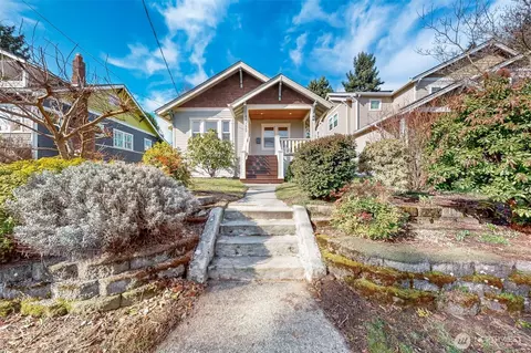 3427 40th Ave SW, Seattle, WA 98116