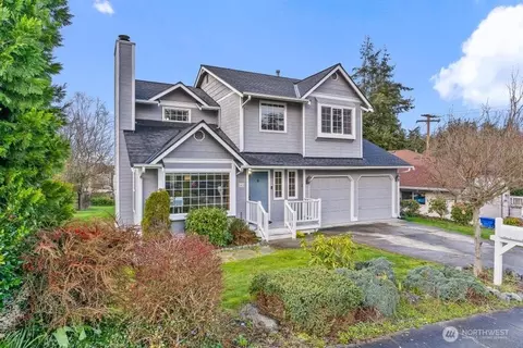 141 SW Roeder Dr, Oak Harbor, WA 98277