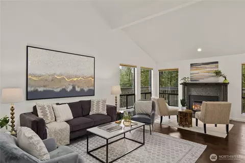 16905 NE 1st St, Bellevue, WA 98008