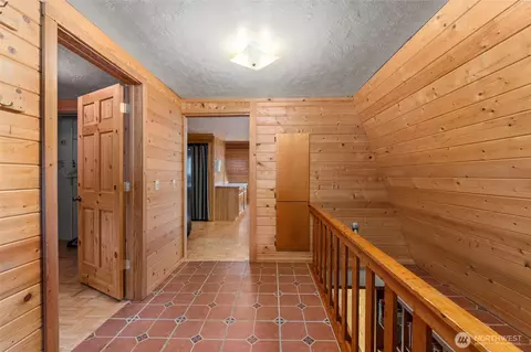 Entry Way - 222 W Joyner Dr, Cusick, WA 99119 photo 1 of 3
