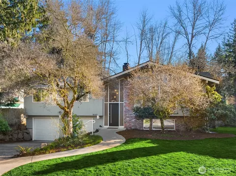 12735 SE 63rd St, Bellevue, WA 98006