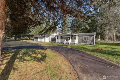8534 Mcniece Loop SE, Yelm, WA 98597