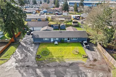 1738 1740 Violet Meadow St S, Tacoma, WA 98444
