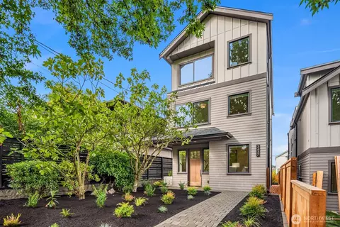 3437 12th Ave W, Seattle, WA 98119