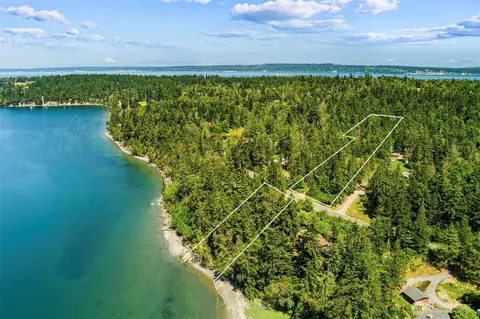 5081 Flagler Rd, Nordland, WA 98358