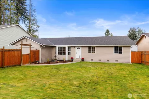 6929 Highland Dr, Everett, WA 98203 photo 2
