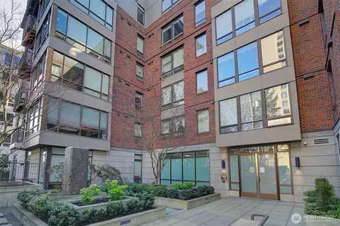 4547 8 Ave NE #412, Seattle, WA 98105