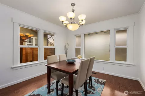 809 Sumner Ave, Sumner, WA 98390 photo 8