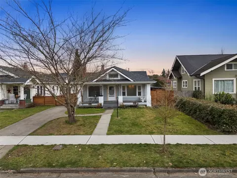 809 Sumner Ave, Sumner, WA 98390 photo 2