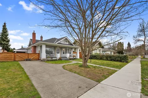 809 Sumner Ave, Sumner, WA 98390 photo 3