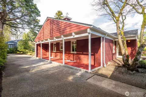 Exterior - 2104 16th Ave E, Seattle, WA 98112 photo 3 of 5