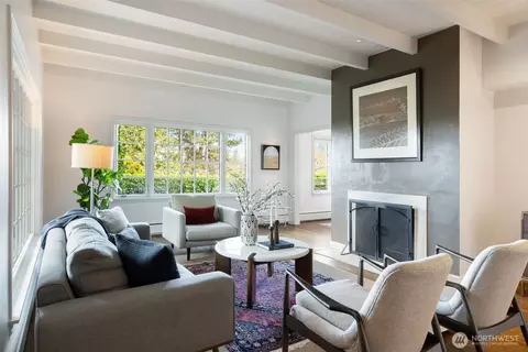 Living - 2104 16th Ave E, Seattle, WA 98112 photo 3 of 5