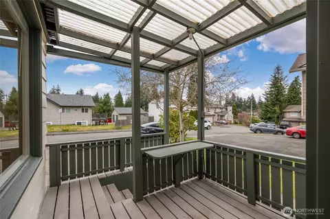 Exterior - 6901 Lower Ridge Rd, Everett, WA 98203 photo 5 of 8