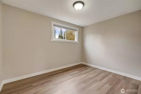 Bedroom - 6901 Lower Ridge Rd, Everett, WA 98203 photo 1 of 3