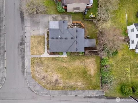 View/Area - 6901 Lower Ridge Rd, Everett, WA 98203 photo 3 of 6