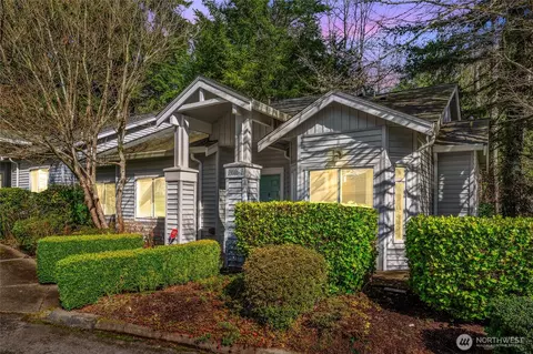 18016 NE 95th Ct UNIT 1, Redmond, WA 98052