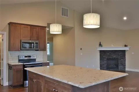 Kitchen - 72 Sandness Ct, Sequim, WA 98382 photo 2 of 3